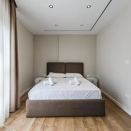 Metropolitan Living 1br Balcony By Pikhost Apartment *