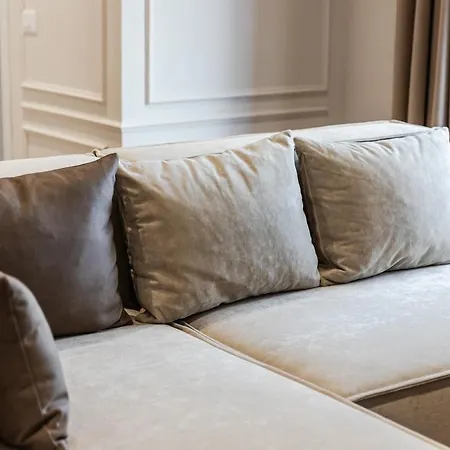 Apartment Metropolitan Living 1br Balcony By Pikhost